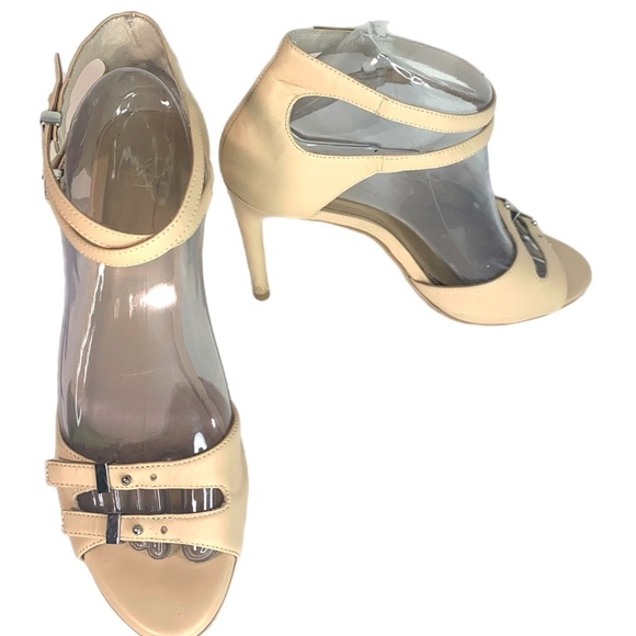 Ann Taylor tan Strappy Heels Sandals size: 7.5 - Picture 3 of 7